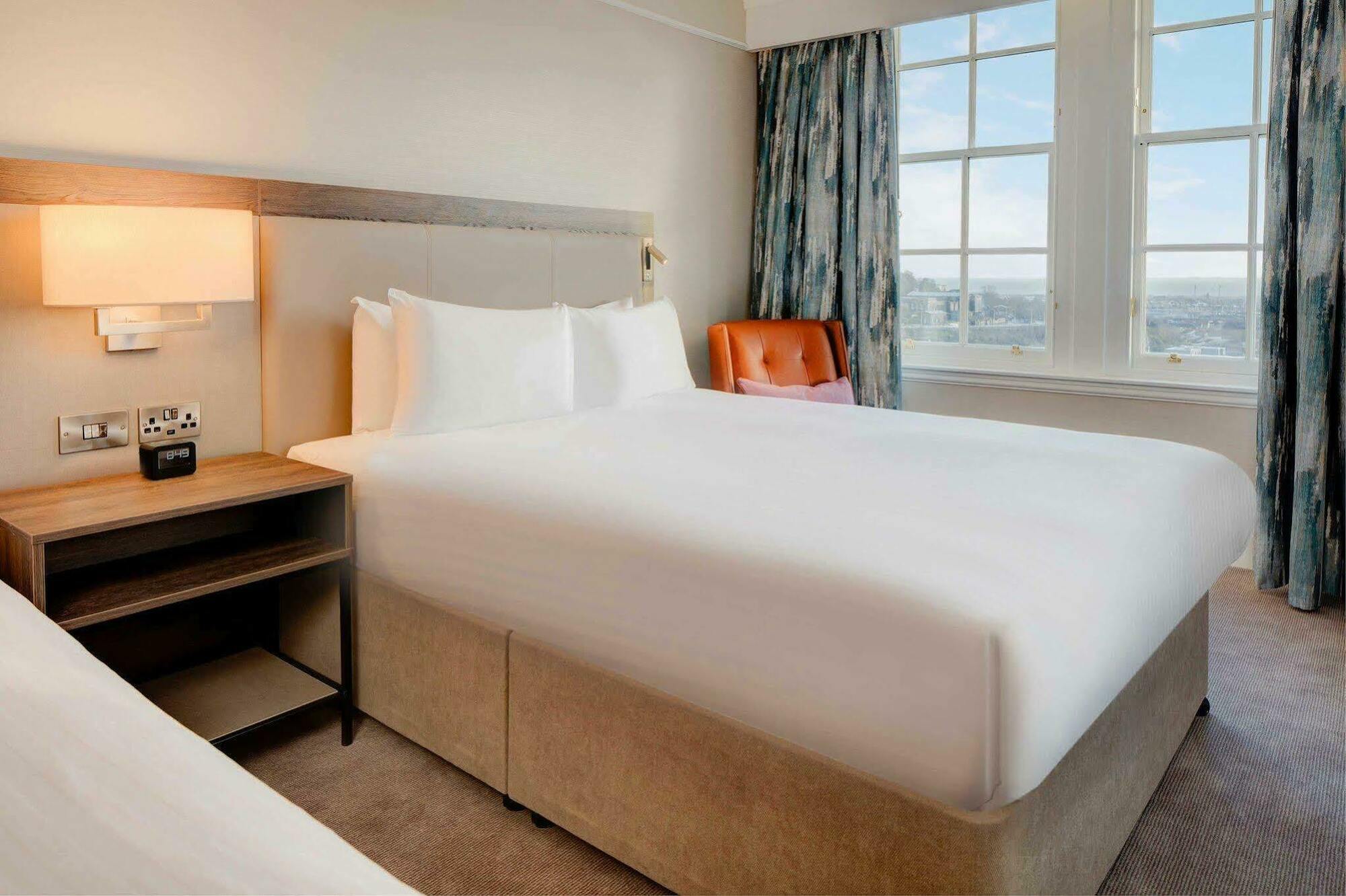 Hilton Edinburgh Carlton Hotel Exterior foto